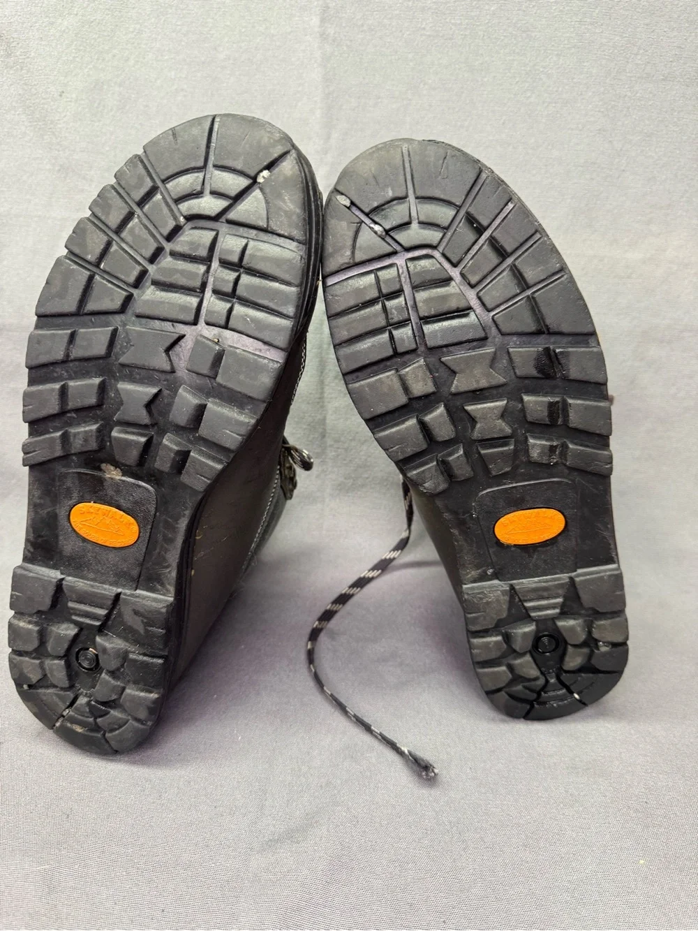 Vasque Skywalk Men's Hiking Boots Size 12 Vintage Made in Italy, Gore-Tex